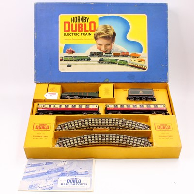 Lot 403 - EDP15 Hornby-Dublo 3-rail passenger set...