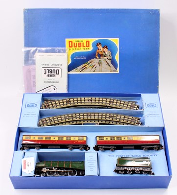 Lot 405 - EDP11 Hornby-Dublo 3-rail passenger set...