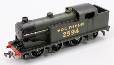 Lot 409 - Post-war EDL7 Hornby-Dublo 3-rail 0-6-2 tank...