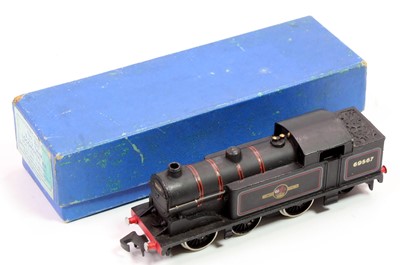 Lot 413 - 3217 Hornby-Dublo 3-rail 0-6-2 tank loco BR...