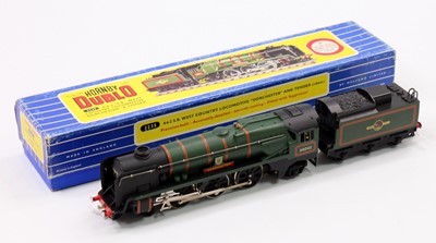 Lot 426 - 3235 Hornby-Dublo 3-rail 4-6-2 loco & tender...