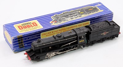 Lot 433 - LT25 Hornby-Dublo 3-rail 2-8-0, 8F Freight...