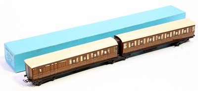 Lot 440 - Pre-war Hornby-Dublo D2 two-coach NE...