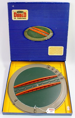 Lot 450 - Hornby-Dublo D1 turntable (E) (B-VG-E) without...