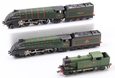 Lot 476 - Three Hornby-Dublo 3-rail locos: EDL11 4-6-2...