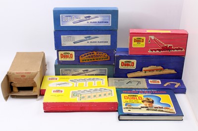 Lot 484 - A large box containing Hornby-Dublo...