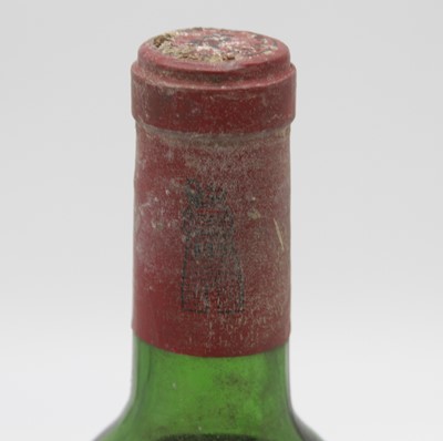 Lot 1028 - Château Latour, 1970, Pauillac, one bottle...