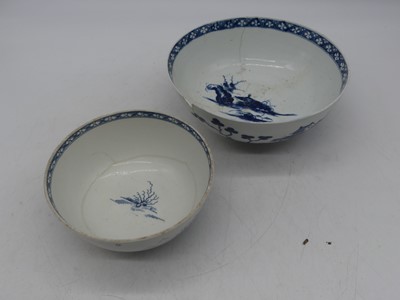 Lot 57 - An 18th century Worcester porcelain bowl,...