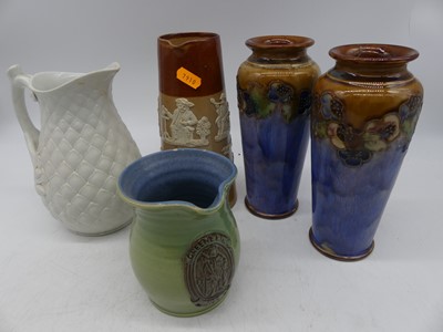 Lot 80 - A collection of ceramics to include a pair of...