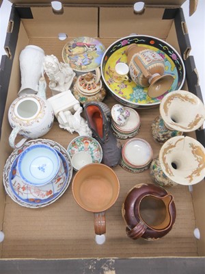 Lot 85 - A collection of ceramics to include Chinese...