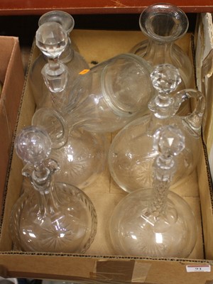 Lot 91 - A collection of 19th century and later glass...