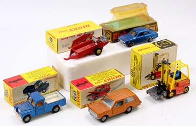 Lot 1240 - Dinky Toys boxed model group of 5 comprising...