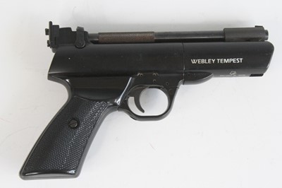 Lot 816 - A Webley Tempest .22 calibre over-lever action...