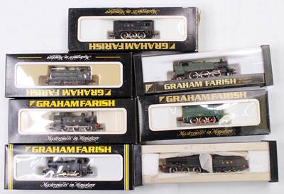 Lot 524 - Collection of 7 various Graham Farish N Gauge...