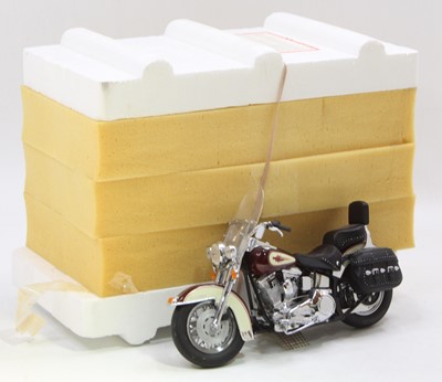 Lot 1953 - A Franklin Mint 1/10 scale model of a Harley...