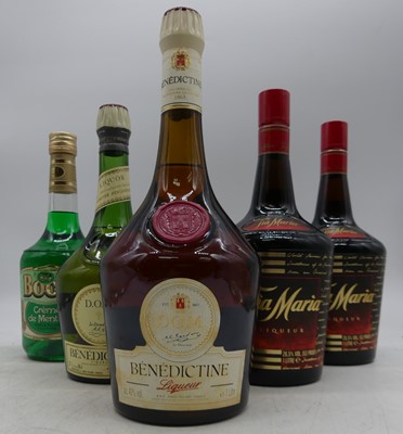 Lot 1503 - Mixed spirits and liqueurs to include Bell's 8...