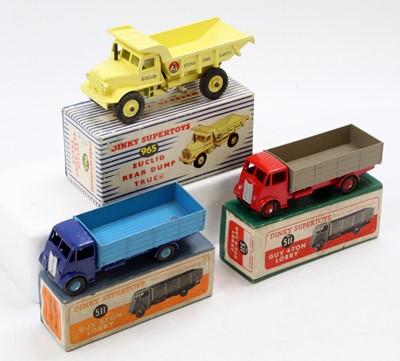 Lot 1216 - Dinky Toys boxed model group of 3 comprising...