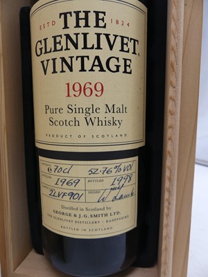 Lot 1420 - The Glenlivet Vintage - 1969 pure single malt...