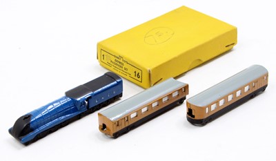 Lot 1192 - Dinky Toys No. 16 Express Passenger Set...