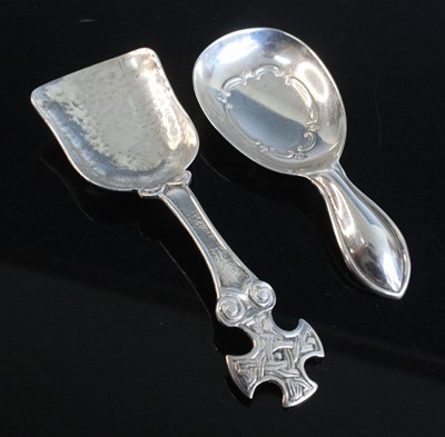 Lot 2127 - An Edwardian silver caddy spoon, having a lute...