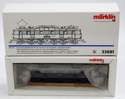 Lot 692 - Marklin H0, 33681, BR E 18 Locomotive, Dark...