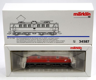 Lot 697 - Marklin, H0 34587, BR 1141 OBB Locomotive, Red,...