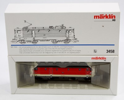 Lot 698 - Marklin, H0 3458, BR 1043 Locomotive, Red,...