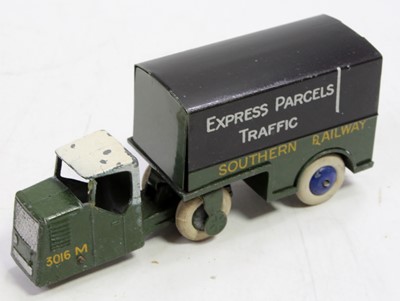 Lot 1186 - Dinky Toys pre-war 33 Series Mechanical Horse...