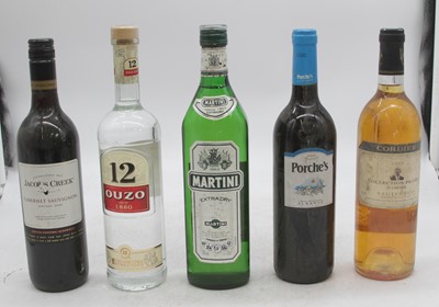 Lot 1521 - Mixed lot to include Pimms No. 1 100cl, 25%...