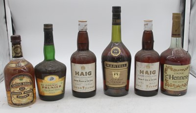 Lot 1523 - Haig Gold Label Blended Scotch Whisky, two...