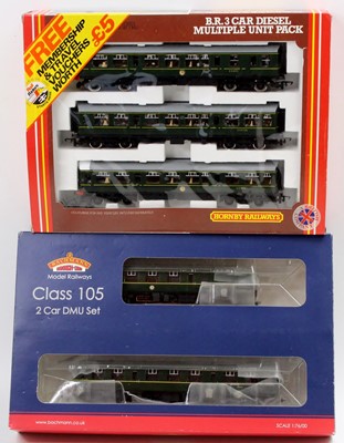 Lot 574 - A Bachmann 31-326 Class 105 2-car DMU finished...