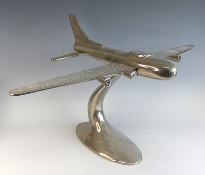 Lot 134 - A large contemporary cast aluminium model of...