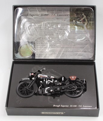 Lot 1842 - A Minichamps No. 122135500 1/12 scale model of...