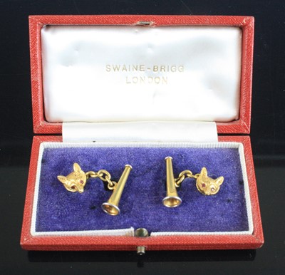 Lot 777 - A pair of gentleman's 9ct gold cuff-links,...