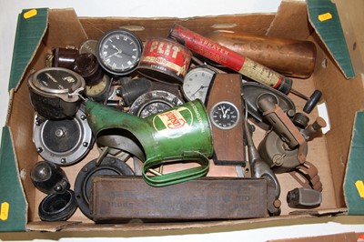 Lot 3049 - Assorted motoring parts, to include various...