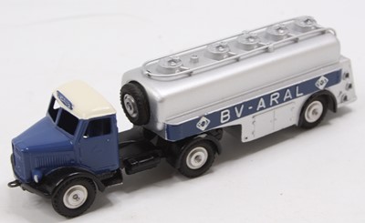 Lot 1397 - Marklin 8000 "BV - Aral" Tanker, dark blue cab...