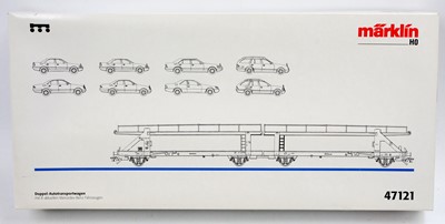 Lot 673 - A Marklin H0 scale No. 47121 Double Auto...