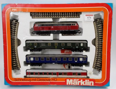 Lot 674 - A Marklin No. 3175 mixed goods train set...