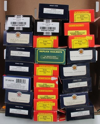 Lot 723 - 24 boxed 00 gauge wagons and rolling stock by...