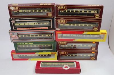 Lot 743 - One tray of boxed Hornby, Airfix, Replica...