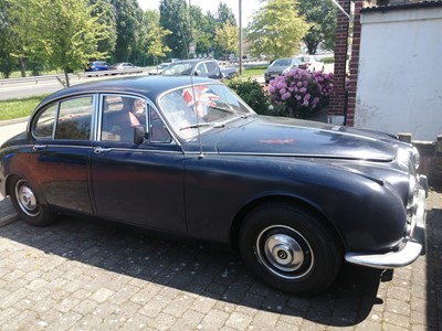 Lot 3006 - A 1968 Daimler V8 250 saloon Registration No....
