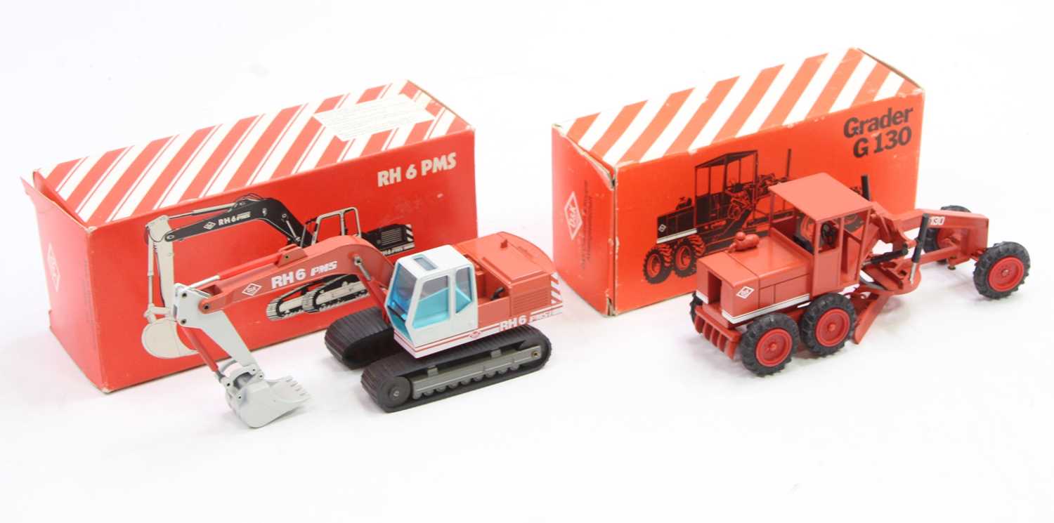 Lot 1722 - An NZG 1/50 scale O&K construction diecast...