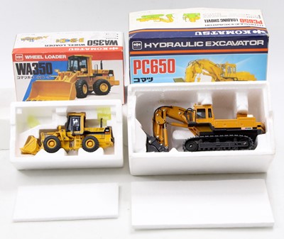 Lot 1085 - A Shinsei boxed Komatsu construction vehicle...