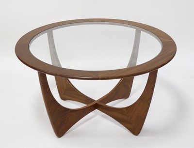 Lot 282 - A 1960s G-Plan teak circular 'Astro' coffee...