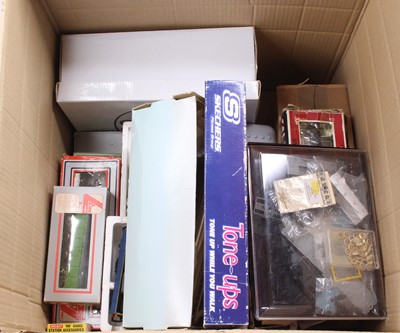 Lot 782 - One box of 00 gauge lineside accessories, part...