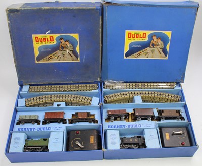 Lot 790 - A Hornby Dublo 00 gauge EDG7 tank goods train...