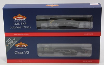 Lot 328 - A Bachmann 00 gauge 21 DCC boxed locomotive...