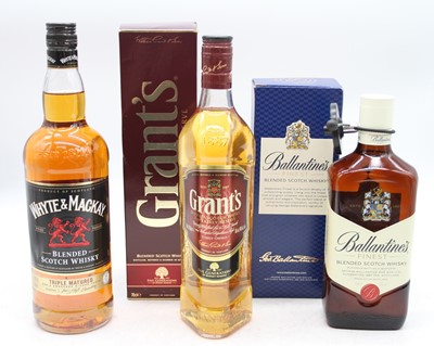 Lot 1443 - Ballantines Finest blended Scotch whisky, 70cl,...