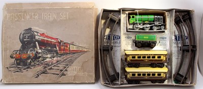 Lot 242 - Mettoy clockwork 0-gauge Passenger Train set...