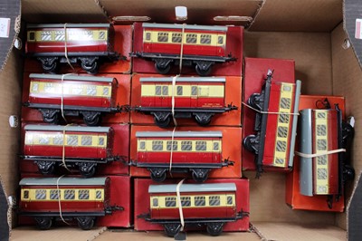 Lot 248 - 1954-8 ten Hornby 0-gauge No.51 maroon & cream...